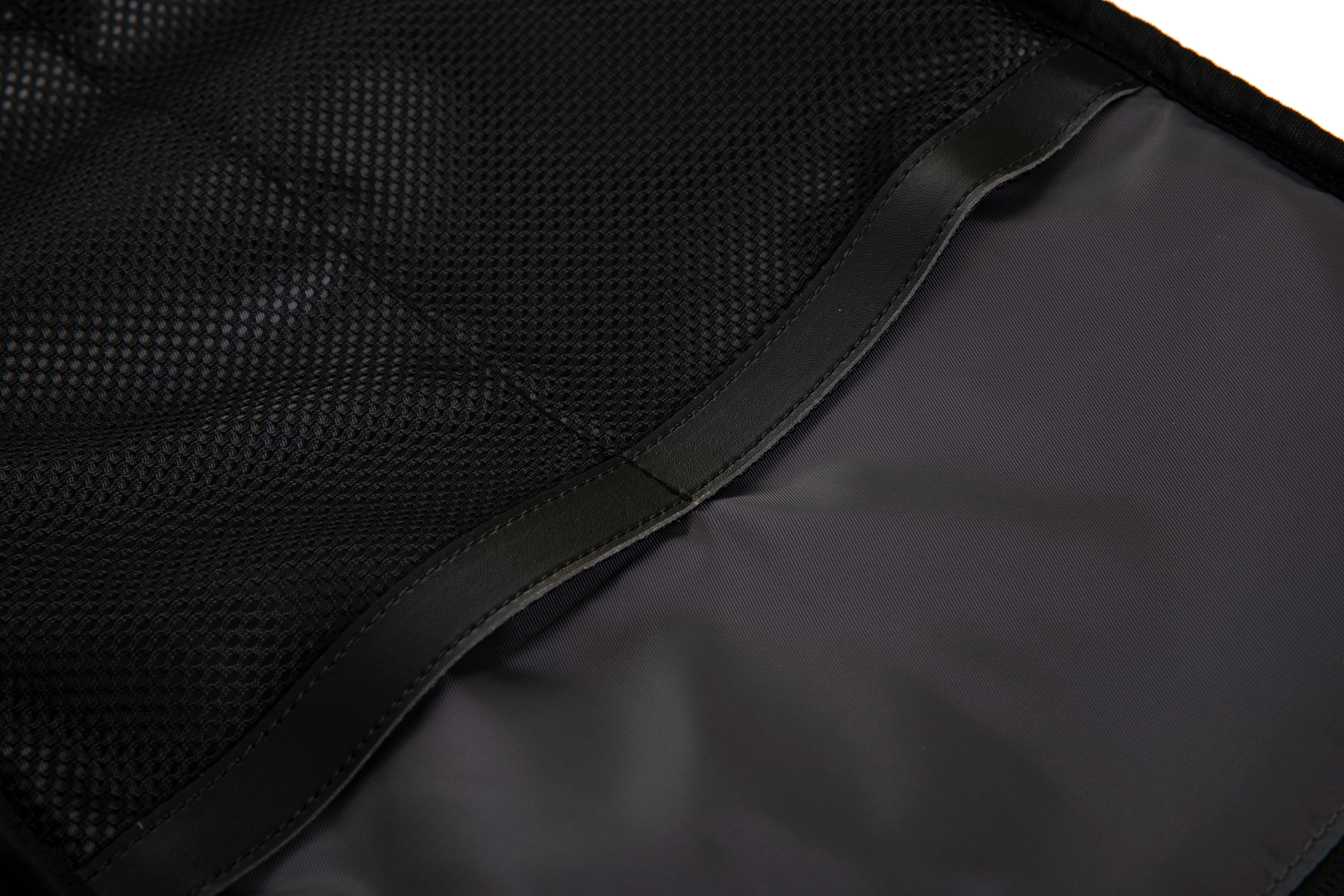 Mochila de viaje | Mochila de vacío | Impermeable – Negro con bomba