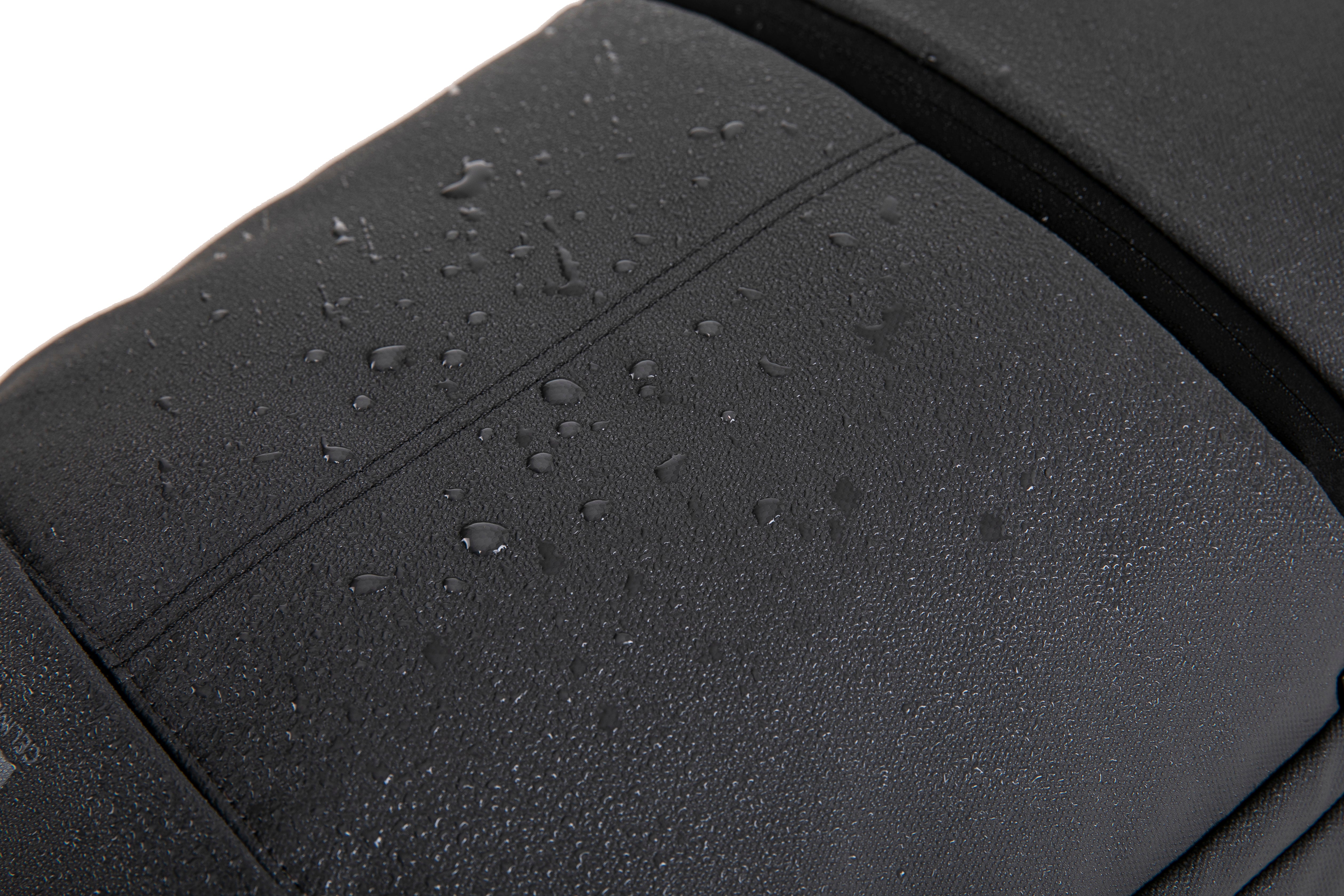 Vacuum compressible backpack – With or without pump